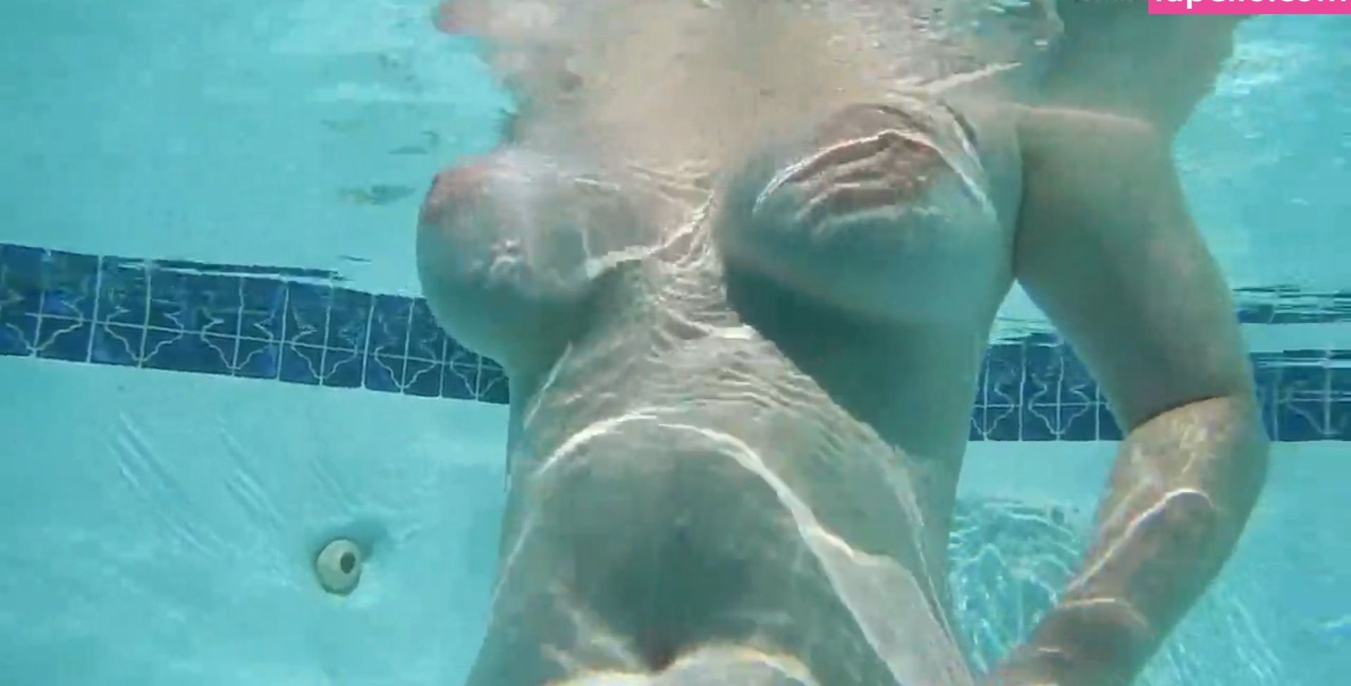 AmberCutie desnuda #109334571