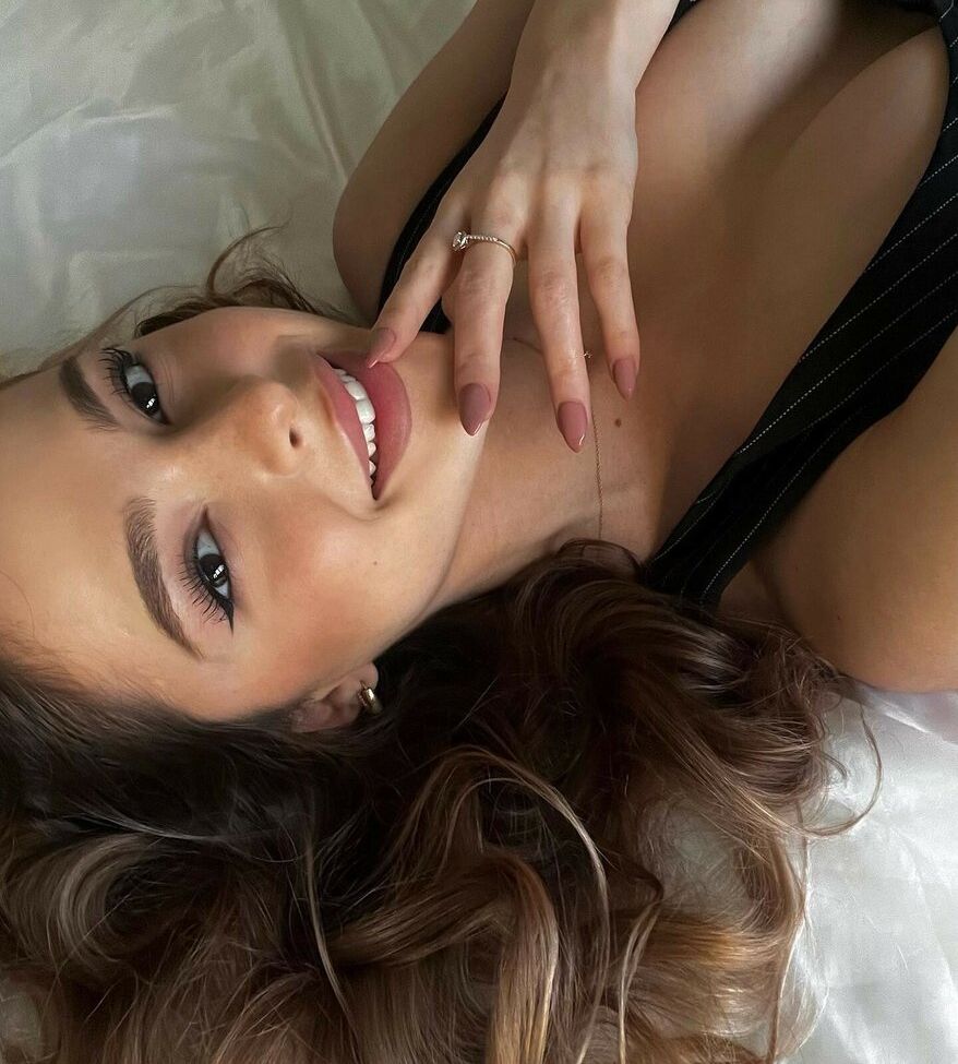 Katya Samilova desnuda #108563237