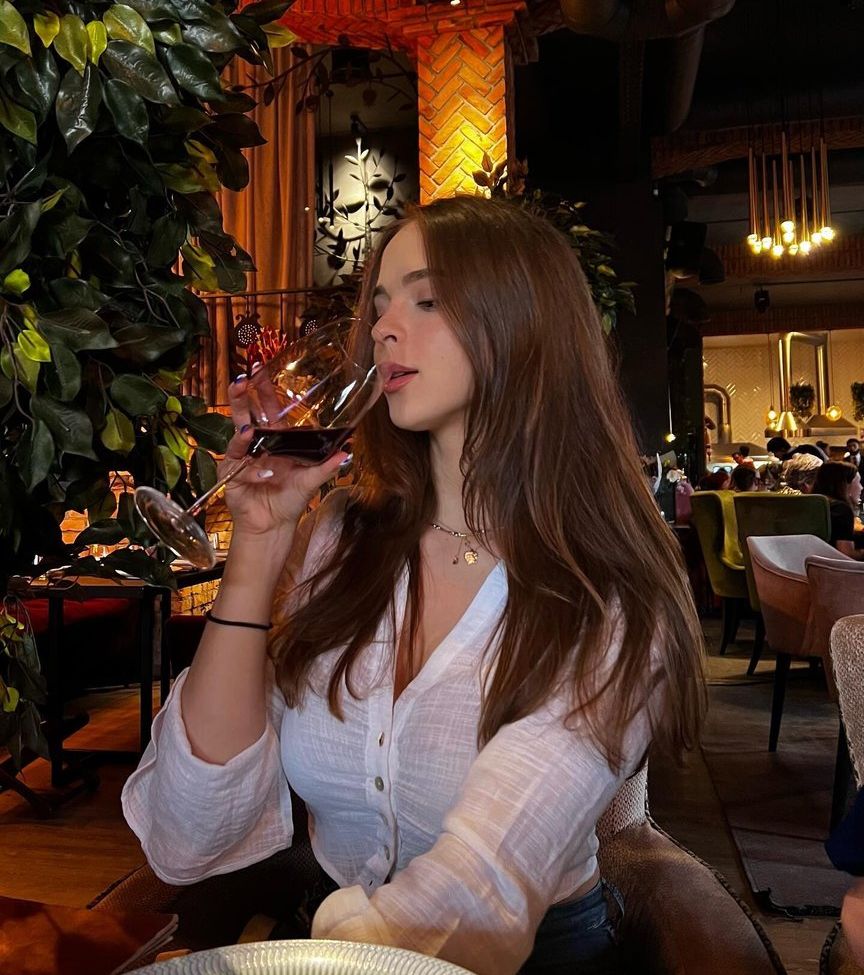 Katya Samilova desnuda #108563240