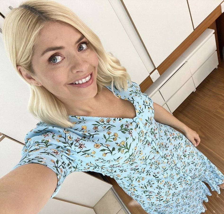 Holly willoughby
 #100060066