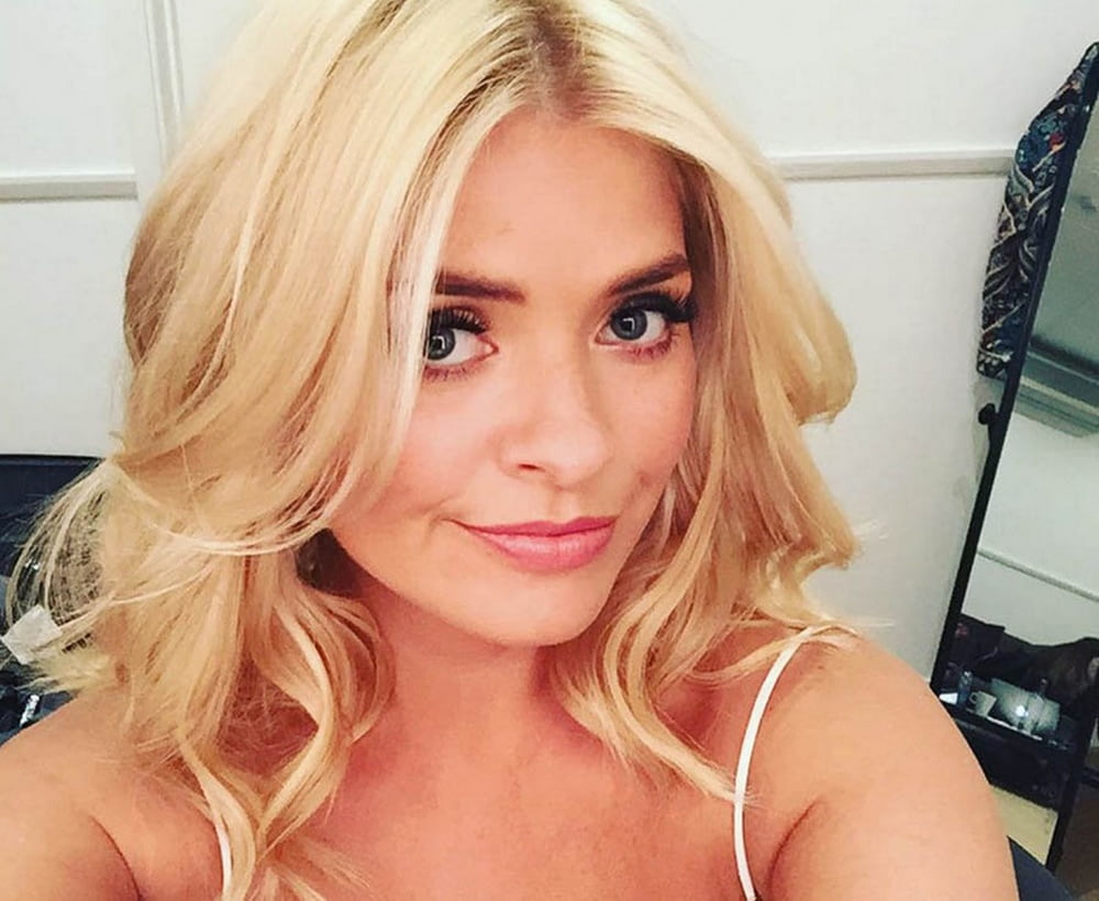 Holly willoughby
 #100060168
