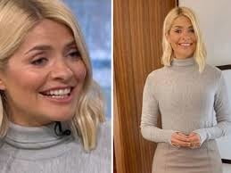 Holly Willoughby #100060267