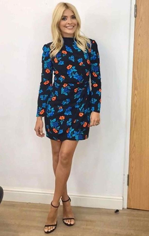 Holly Willoughby #100060305