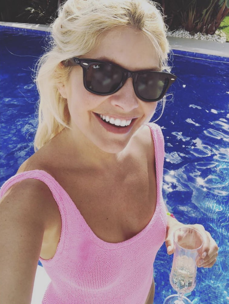 Holly Willoughby
 #100060565