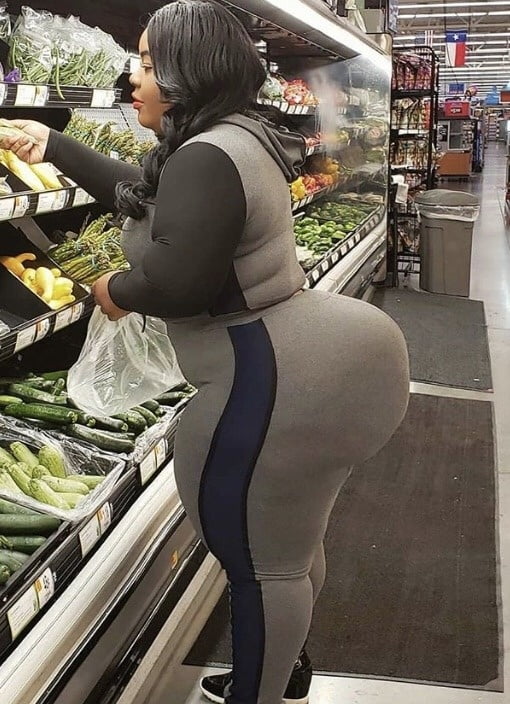 Caderas anchas de las mujeres 311
 #105170923