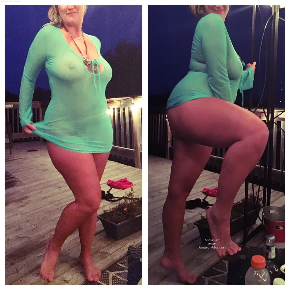 Caderas anchas de las mujeres 311
 #105170966