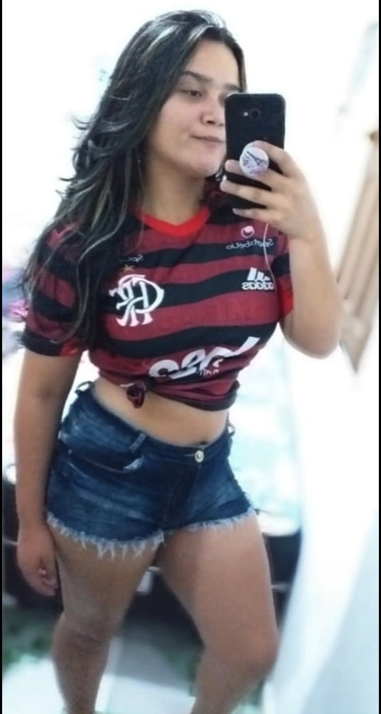 Latina 16
 #81489326