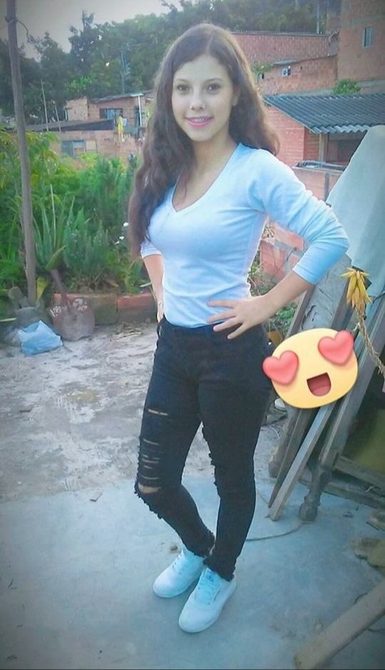 Latina 16
 #81489508