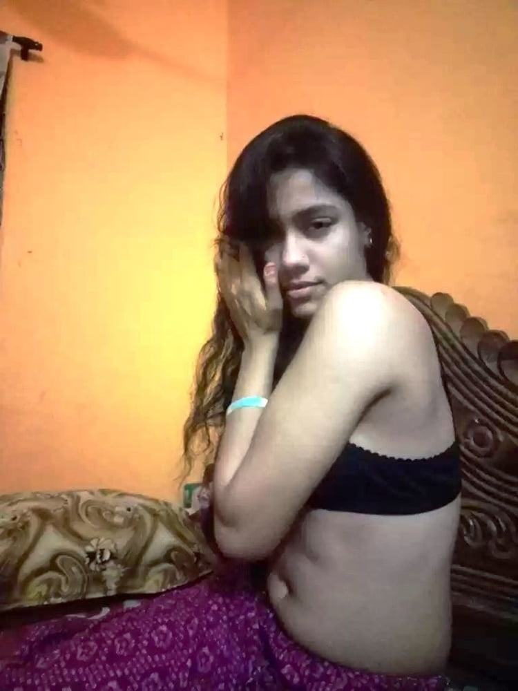Newly married desi wife in saree nudes (105) #96914934