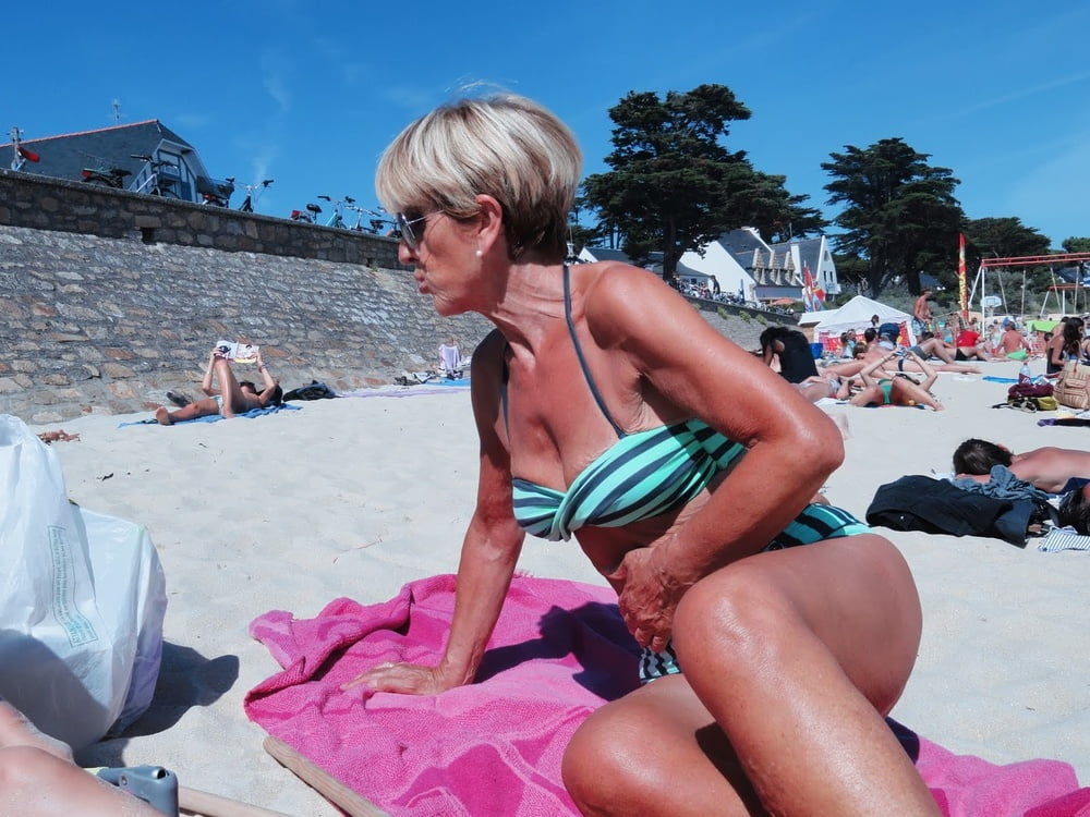 Sexy vacations (candids) #94816221