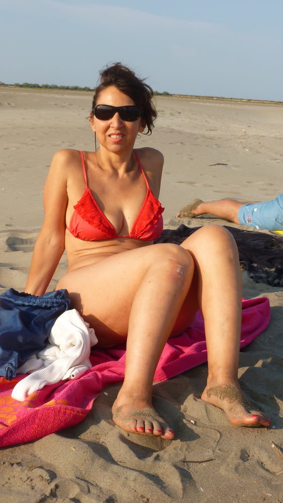 Sexy vacations (candids) #94816359