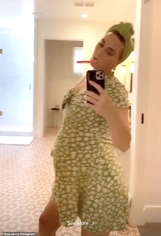 Pregnant Katy Perry #90712661