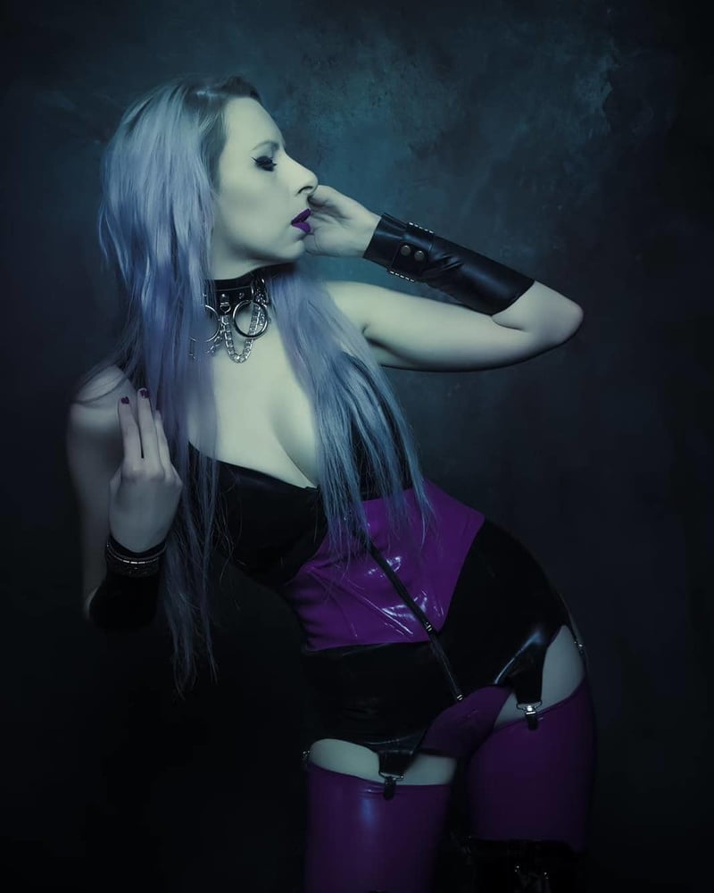 Goth amateur model Meow Spookiness #82214172
