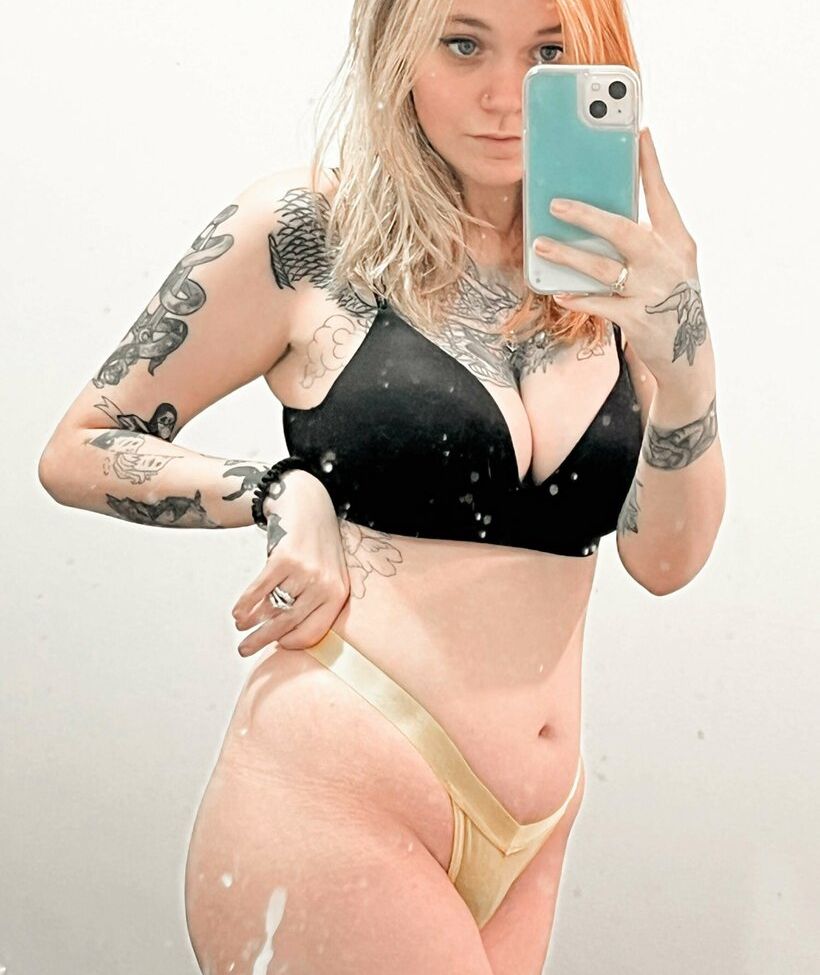 Alleykat421 desnuda #108021139