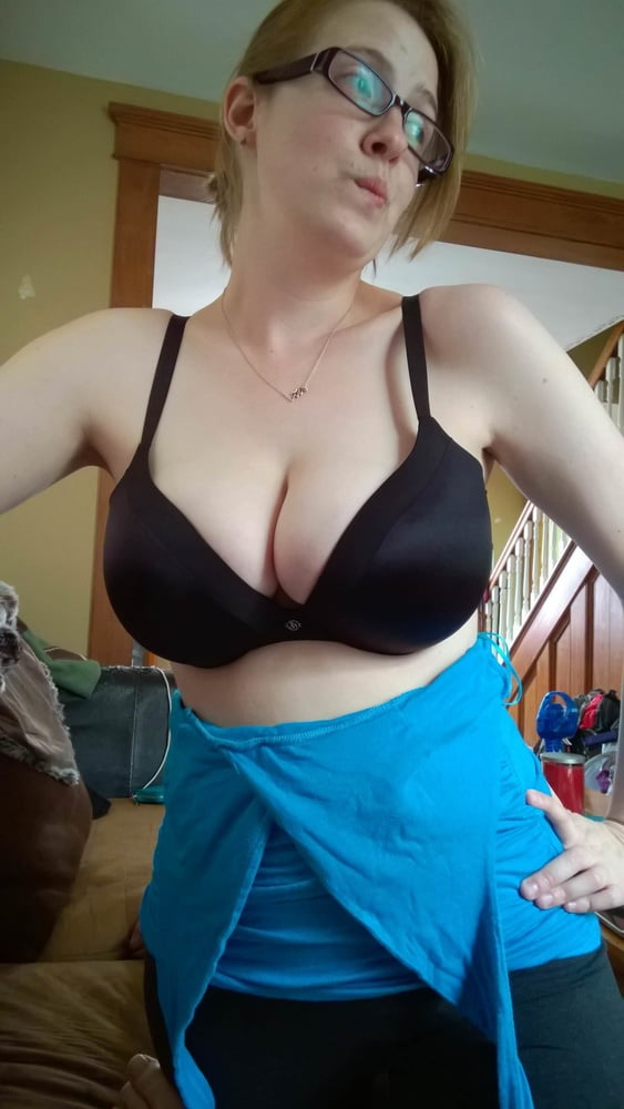 Massive Tits MILF Sara #99727992