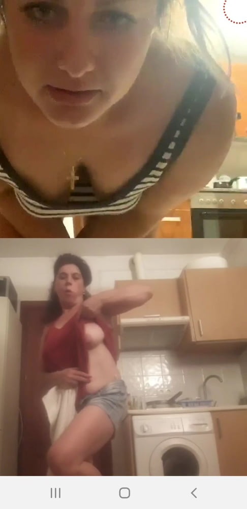 Zwei Frauen Brüste Arsch Bikini Live Facebook Rumänisch
 #89350735