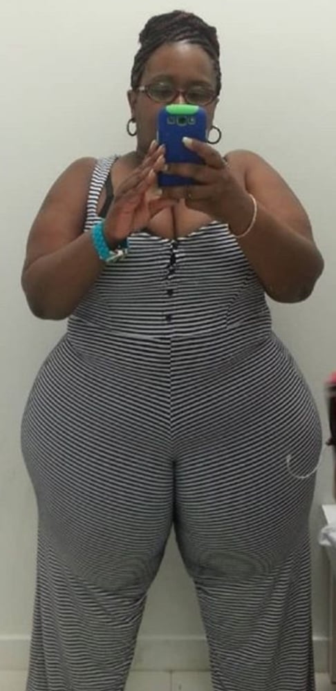 Short thick chunky mega milf bbw pear justme #101736644