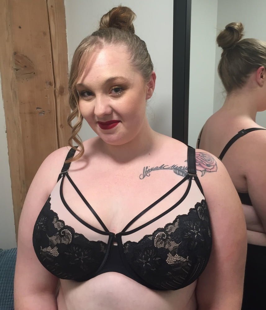 Bbw soutien-gorge sexy 264
 #104481177