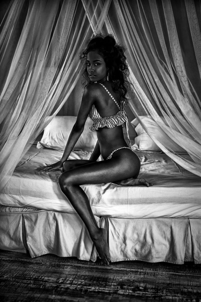 Beauty in Black and White 16 #98679558