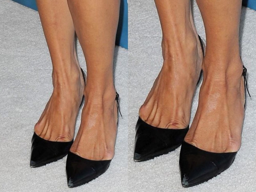 Maria Bello&#039;s Sexy Legs feet and high heel #99537643