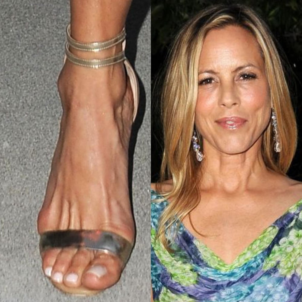 Jambes sexy de Maria bello pieds et talons hauts
 #99537778