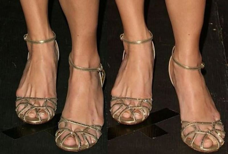 Maria Bello&#039;s Sexy Legs feet and high heel #99537849