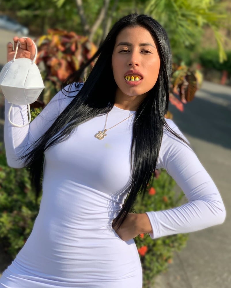 Sexy culona
 #87359193