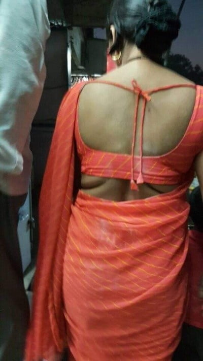 Real Desi Bhabhi Hot Back in Saree Blouse #94711076