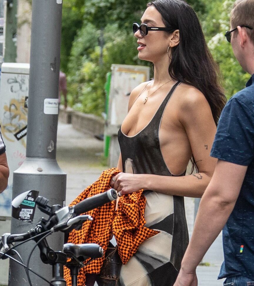 Dua Lipa nude #107662951