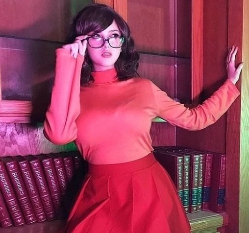 Velma cosplay jupe flexible orange chaussettes culotte jambes cul
 #97417357