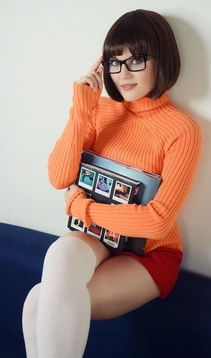 Velma cosplay flessibile gonna arancione calze mutandine gambe culo
 #97417575