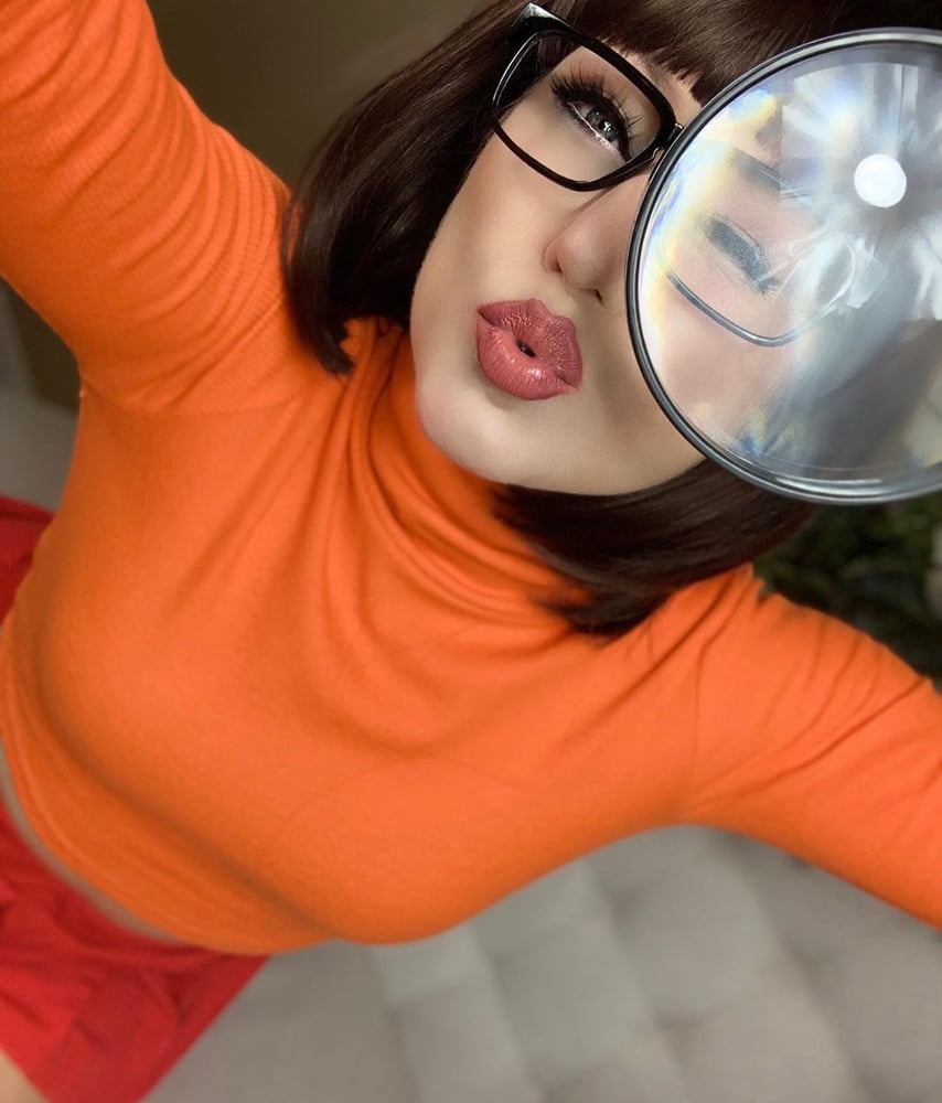 Velma cosplay flessibile gonna arancione calze mutandine gambe culo
 #97418115