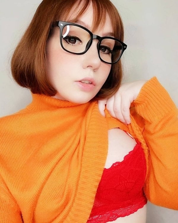 Velma cosplay flessibile gonna arancione calze mutandine gambe culo
 #97418287
