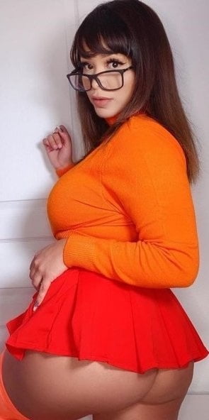 Velma cosplay flessibile gonna arancione calze mutandine gambe culo
 #97418309