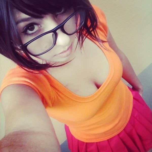 Velma cosplay flessibile gonna arancione calze mutandine gambe culo
 #97418338