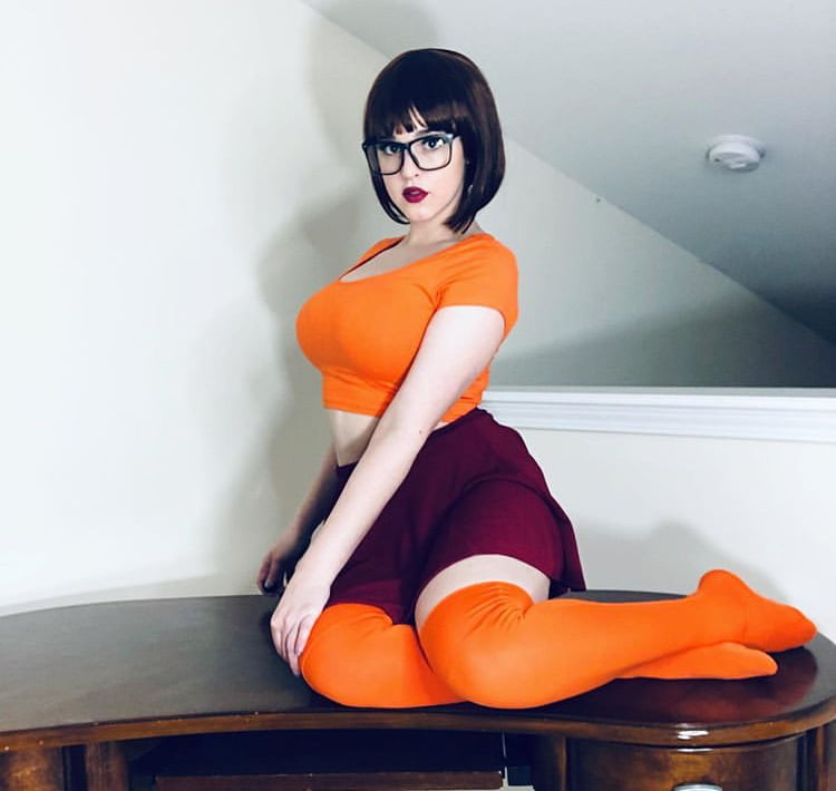 Velma cosplay flessibile gonna arancione calze mutandine gambe culo
 #97419422
