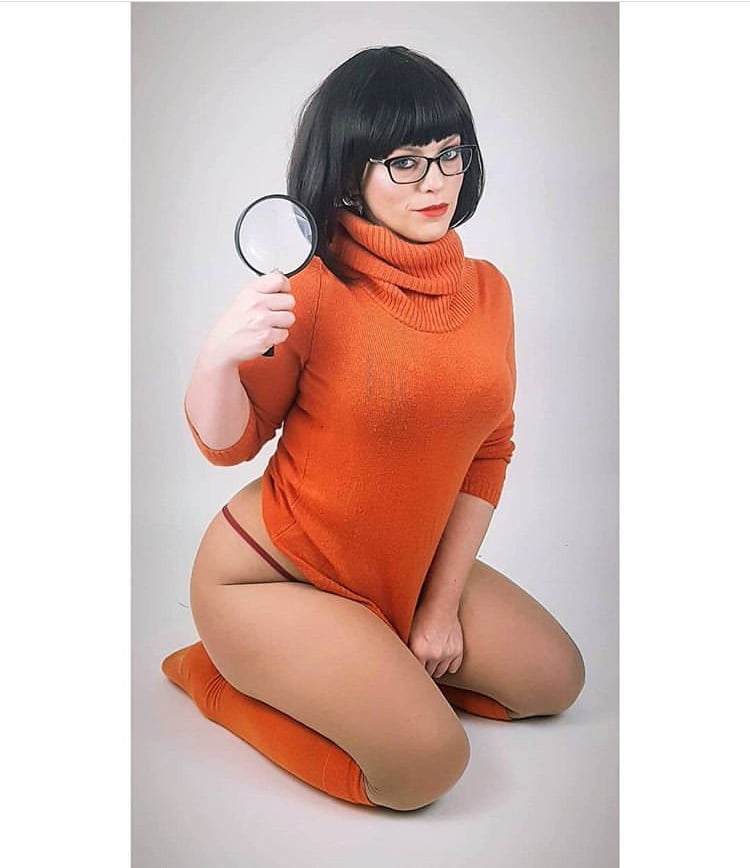 Velma cosplay flessibile gonna arancione calze mutandine gambe culo
 #97419429