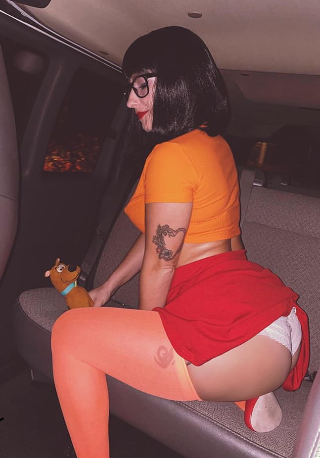 Velma cosplay flessibile gonna arancione calze mutandine gambe culo
 #97419447