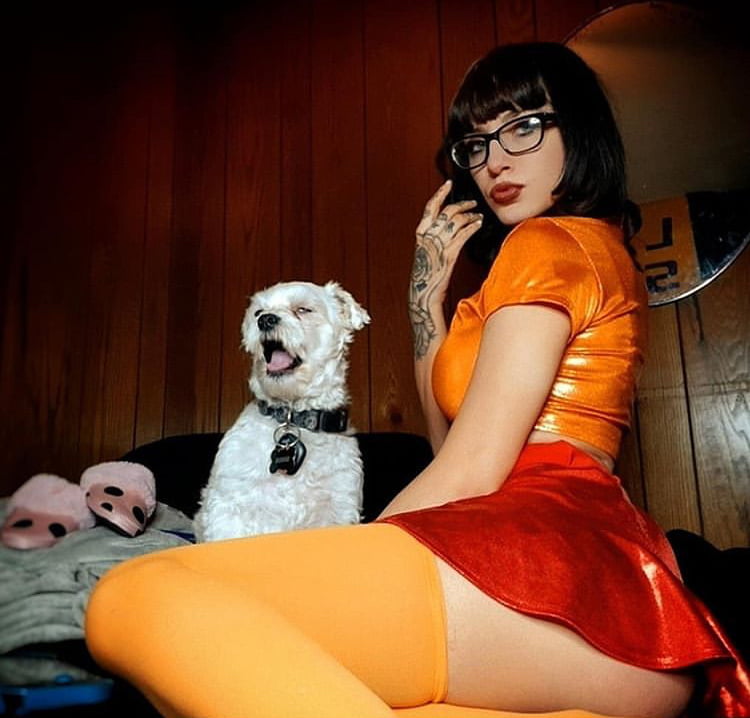 Velma cosplay flessibile gonna arancione calze mutandine gambe culo
 #97419474