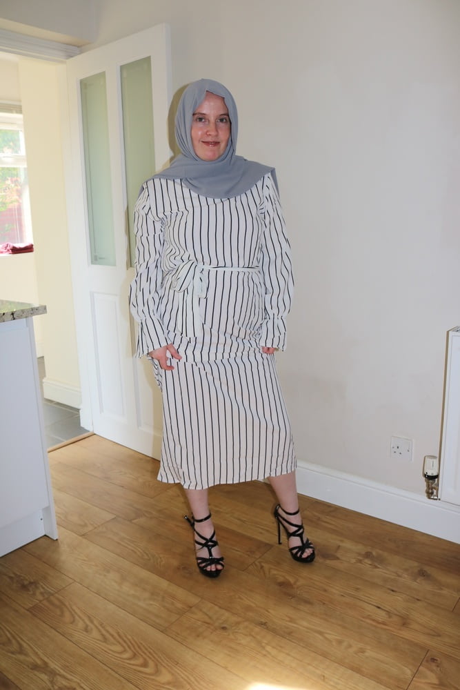 British wife in Hijab Abaya and Heels #106909686
