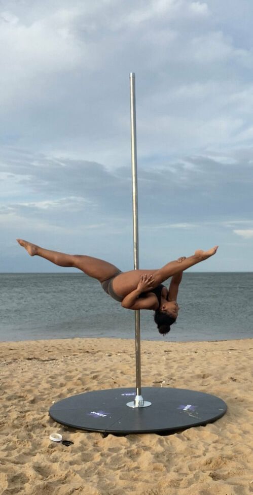 Julie Silver desnuda #109093495