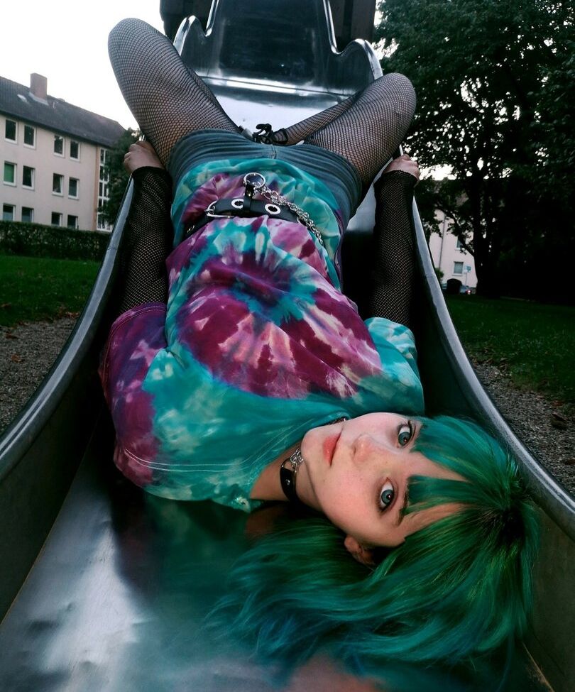 Id0lls desnuda #109121797