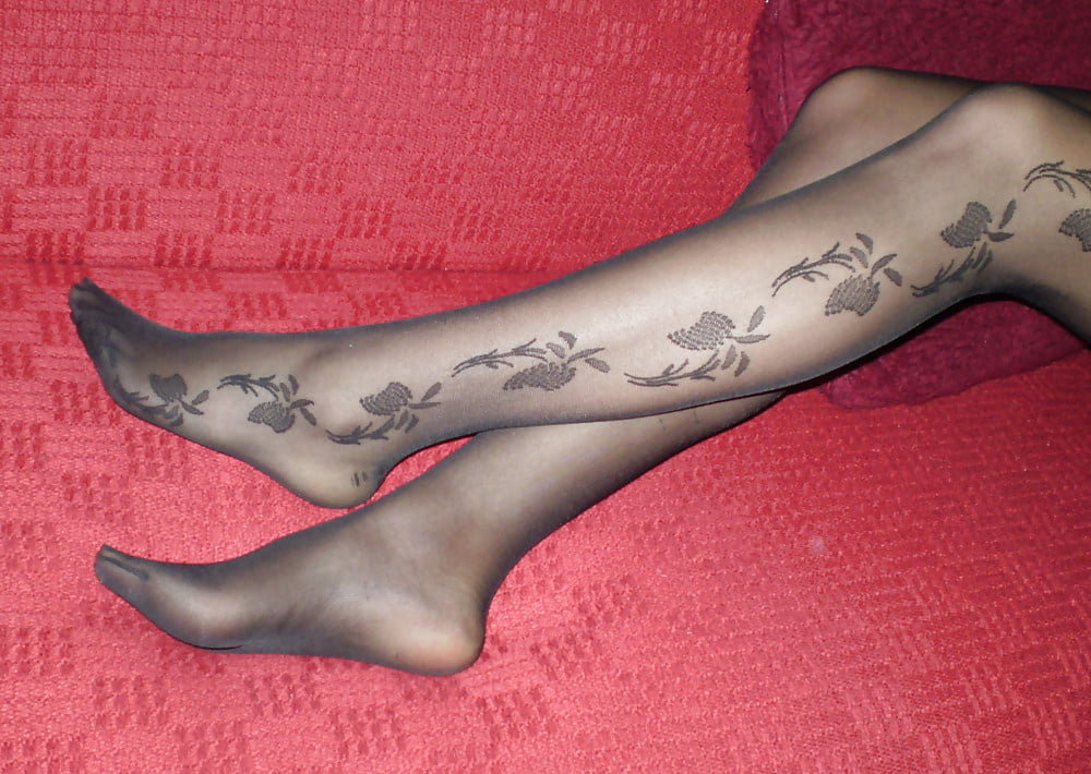 2 Turkish Amateur Wife feet soles #97536709