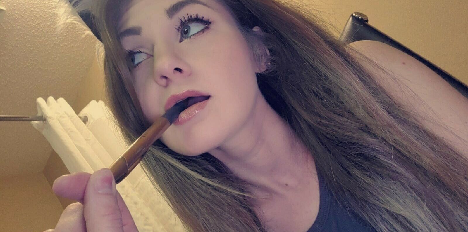 Whitney Wisconsin nackt #108607253