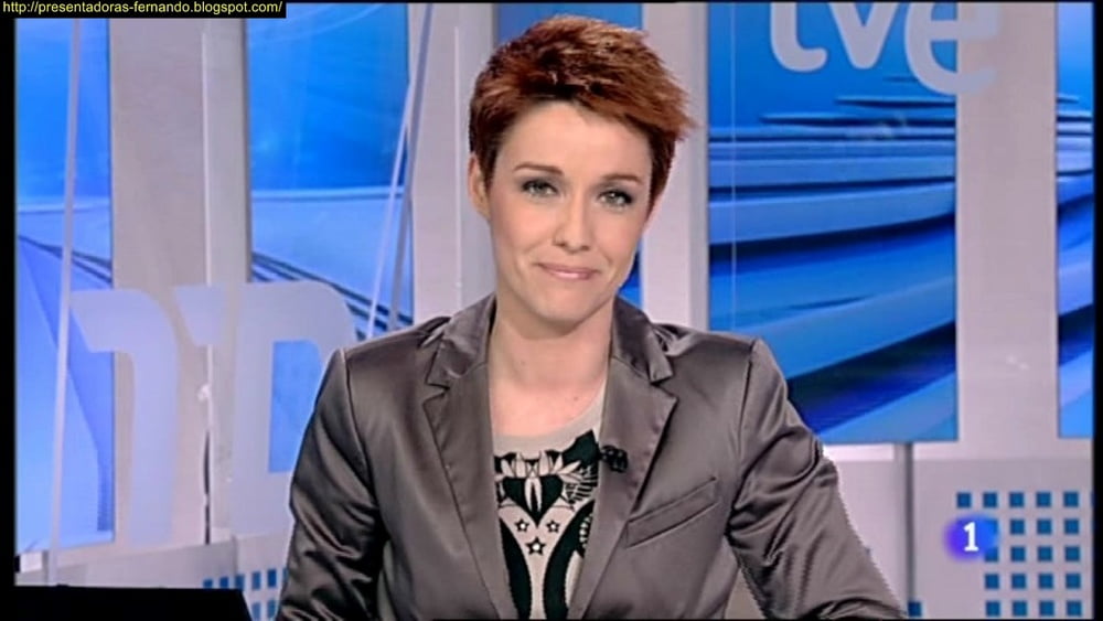 セクシーなニュースのプレゼンター
 #89768654