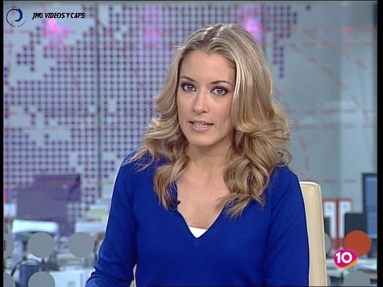 セクシーなニュースのプレゼンター
 #89768661