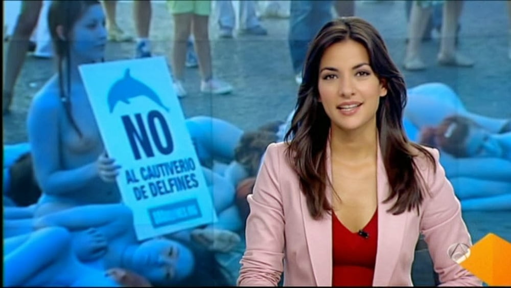 セクシーなニュースのプレゼンター
 #89768673