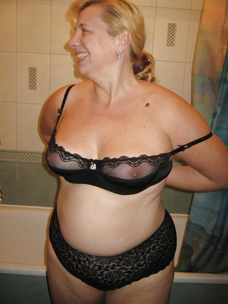 I love this sexy BBW MILF #105002219