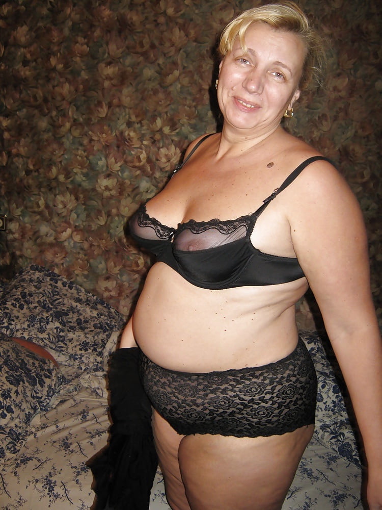 I love this sexy BBW MILF #105002228