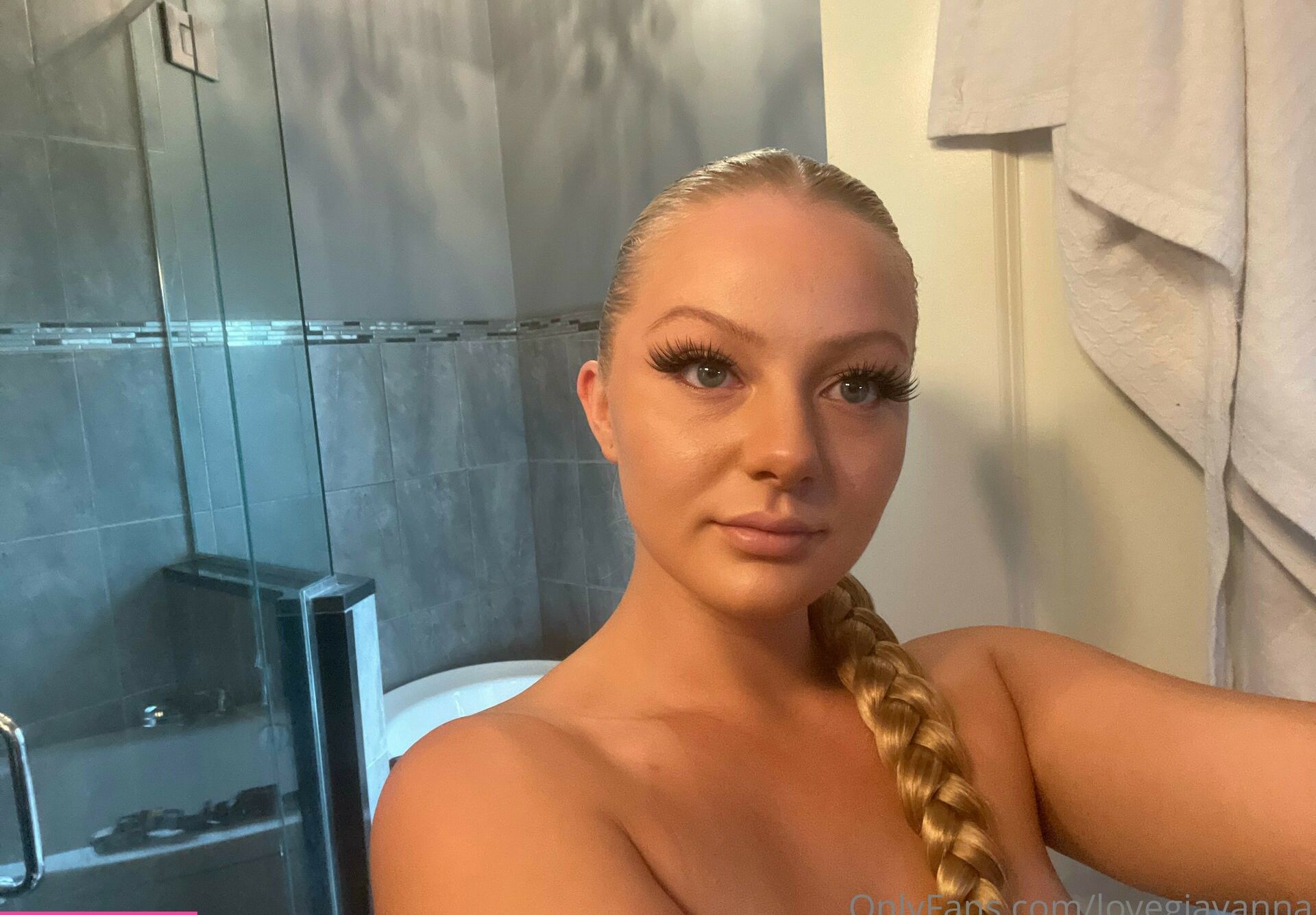 Luvgiavanna desnuda #108111743